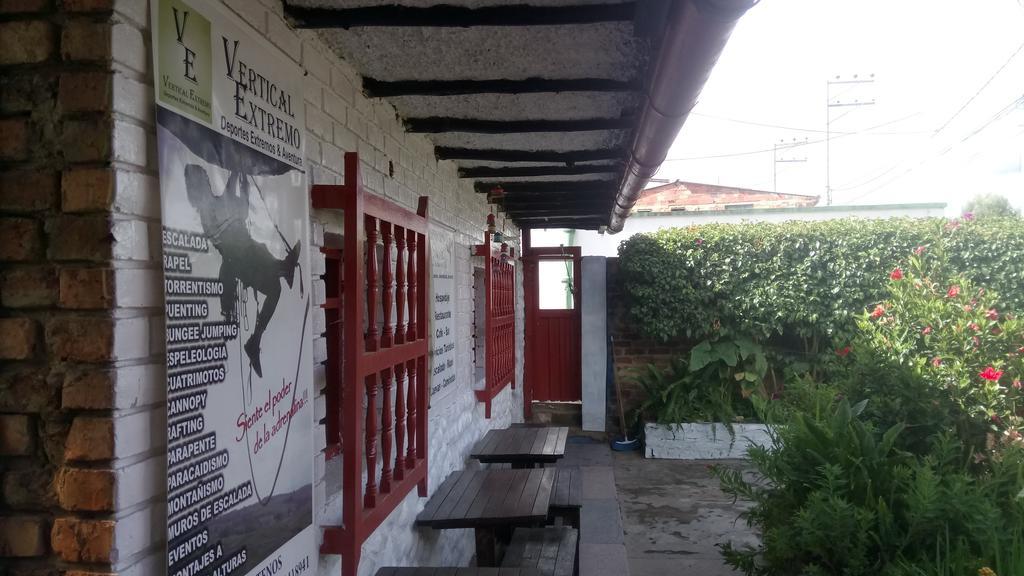 Hostal Caminos De Suesca Hotell Exteriör bild